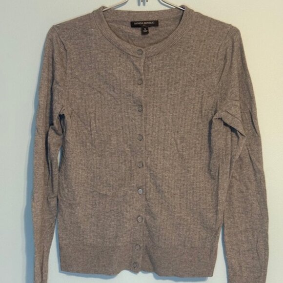 Banana Republic Grey Button Front Crewneck Cardigan Sweater S EUC - Picture 7 of 7